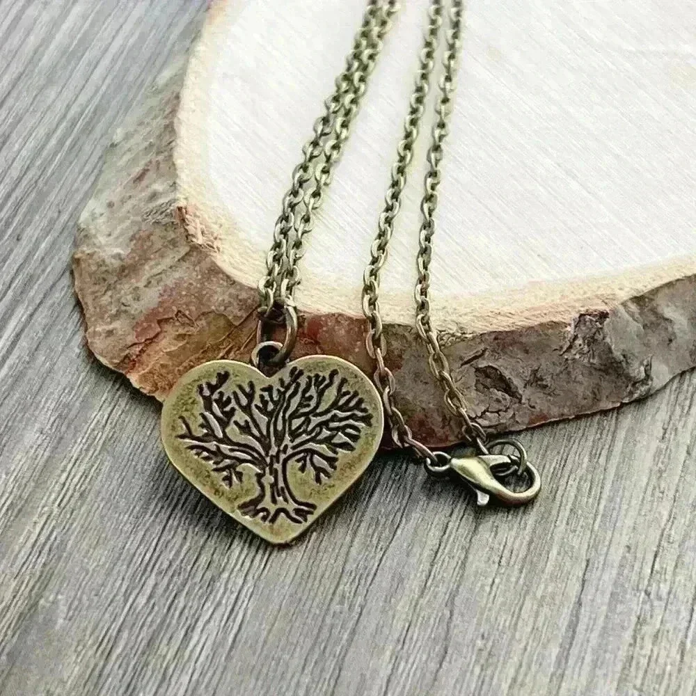 Tree of life necklace quirky heart jewelry - Picture 3 of 10